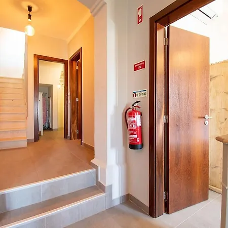 12a Travessa Da Nau - Modernised Yet Traditional * カルヴォエイロ
