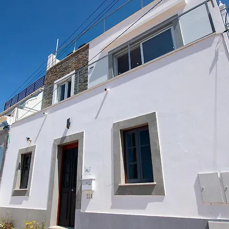 12a Travessa Da Nau - Modernised Yet Traditional Ferienhaus *