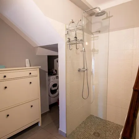 12a Travessa Da Nau - Modernised Yet Traditional Ferienhaus *