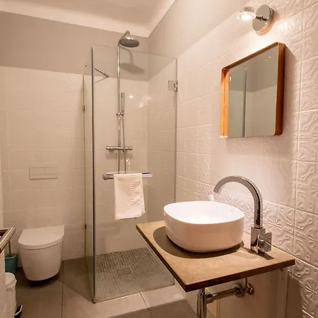 12a Travessa Da Nau - Modernised Yet Traditional Ferienhaus *