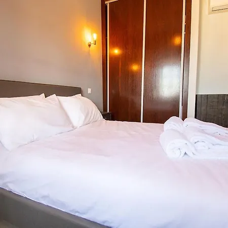 12a Travessa Da Nau - Modernised Yet Traditional Ferienhaus *